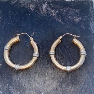 Gold hoop earings